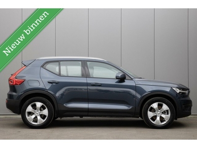 Volvo XC40 B4 Momentum Pro Adaptive Cruise Winterpack