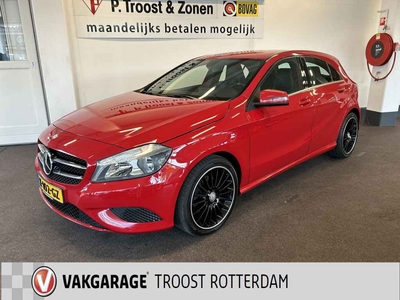 Mercedes-Benz A-Klasse 180 Ambition Automaat | Cruise control | Climate control | 18''INCH AMG | Adaptief onderstel | Half-Lederen bekleding | Navigati