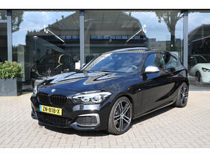 BMW 1-serie M140i xDrive High Executive /Schuifdak/HK/3-deurs/M Sport onderstel/Camera