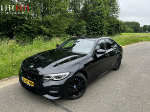 BMW 3-serie 330e M-Sport / Laser / HUD / Pano / 360