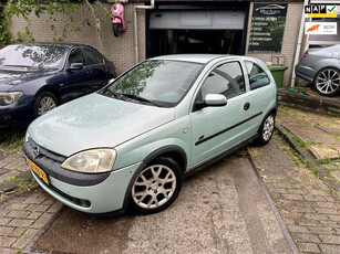 Opel Corsa 1.4-16V Sport|Elektrische ramen.