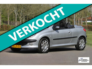 Peugeot 206 CC 1.6-16V Automaat / Airco met climate control / Parkeersensoren / unieke kilometerstand van slechts 85.873 km.!