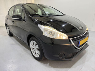 Peugeot 208 5-Drs 1.2 VTi Allure Airco