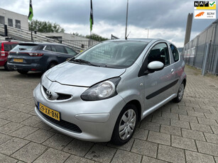 Toyota Aygo 1.0-12V + AIRCO | DEURVEGRENDELING | TOERENTELLER