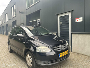 Volkswagen Fox 1.4 Trendline zwart/APK/NAP