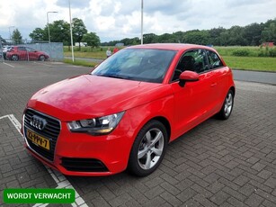 Audi A1 1.2 TFSI Attraction Pro Line S line (bj 2011)