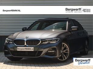 BMW 3-serie 320i M-Sport - Dak - Trekhaak - Camera - Hifi