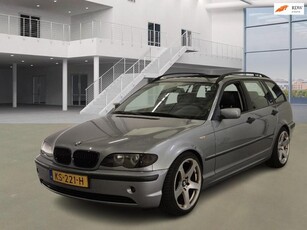 BMW 3-serie Touring 316i Black&Silver II PANO LEDER