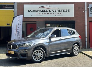 BMW X1 sDrive18i Executive / Automaat / Navigatie /