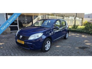 Dacia Sandero 1.2 Ambiance 5 DRS EN LEKKER GOEDKOOP RIJDEN