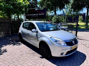 Dacia Sandero 1.6 Lauréate Airco 5Drs Elec-ram Goed