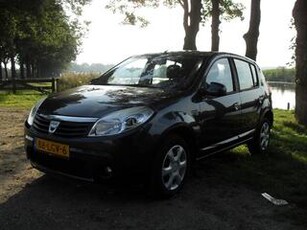 Dacia SANDERO Sandero 1.2 Laurate 5DRS.