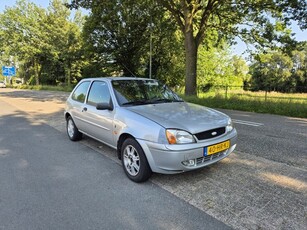 Ford Fiesta 1.3-16V Ghia (met airco\)