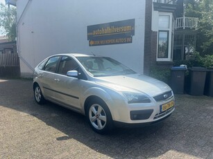 Ford Focus 1.6-16V Futura