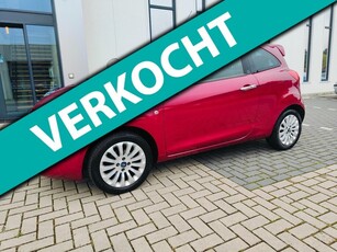 Ford Ka 1.2 Titanium X start/stop Nieuwe Distributieriem