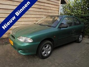 Hyundai EXCEL 1.3i LS **SCHUURVONDST**36.000 org.km.**LOOPT NIET**