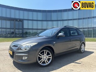 Hyundai i30 CW 1.6i Blue Dynamic Airco Leder