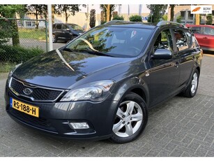 Kia Cee'd Sporty Wagon 1.4 CVVT X-ecutive Navi LM Cruise