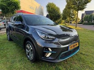 Kia e-Niro EXECUTIVELINE 64KWH/LEER/360CAM/XEN/NAV/ACARPLAY/FABRIEKSGARANTIE