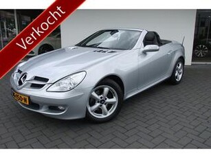 Mercedes-Benz SLK-KLASSE 200 K. / 16 inch/ Stoelverwarming/ Camera/ Apple Carplay / Leer