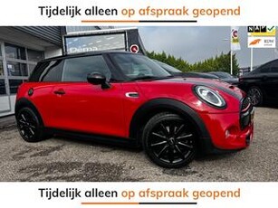 Mini COOPER S 2.0 NAVI/LED/CARPLAY/LEDER/ECC/PDC///