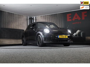 Mini Mini 1.5 Sport BLACK EDITION / 5 Deurs / AUT / Navi / Head Up / HK / Digital Cockpit / Cruise Control / Led / Pdc / 17 Inch