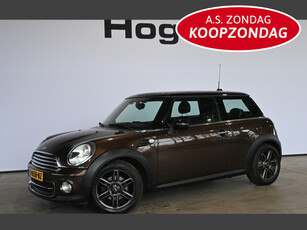 MINI Mini 1.6 Cooper Automaat ECC Cruise control Panoramadak Navigatie Xenon Licht metaal Inruil mogelijk