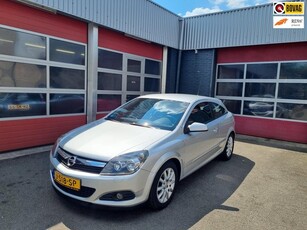 Opel Astra GTC 1.4 Business