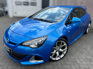 Opel Astra GTC 2.0 Turbo OPC 280PK / 206KW / 20 INCH LMV / BUCKET SEATS / GOED ONDERHOUDEN / LED / LEDER / ZEER NETTE STAAT