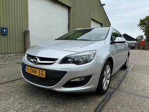 Opel Astra Sports Tourer 1.4 Turbo Berlin (bj 2014)