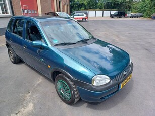 Opel Corsa 1.4i Strada met nieuwe apk