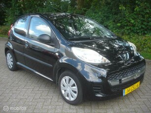 Peugeot 107 1.0-12V XS NAP Urban Move 5 deurs APK 1-2026