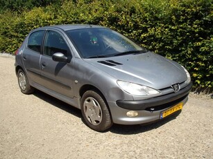 Peugeot 206 1.6-16V Gentry TREKHAAK AIRCO NWE APK