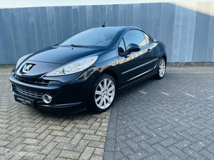 Peugeot 207 CC 1.6 VTi Première