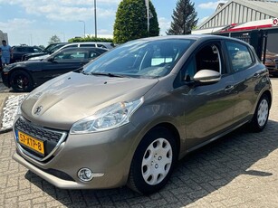 Peugeot 208 1.2 Benzine 5-Deurs Grijs Trekhaak Airco