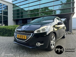 Peugeot 208 1.2 VTi Blue Lease Executive Panoramadak