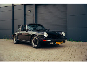 Porsche 911 3.0 Carrera Targa 930 Targa