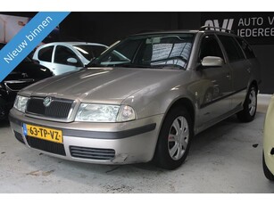 Skoda Octavia Combi 1.6 Démarrage