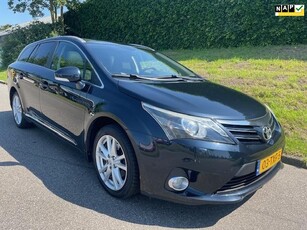 Toyota Avensis Wagon 2.0 VVTi Panodak - Automaat - Navi -