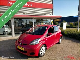 Toyota Aygo 1.0-12V Comfort airco nw apk en remmen