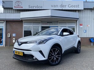 Toyota C-HR 1.8 Hybrid Executive (bj 2017, automaat)