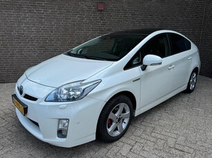 Toyota Prius 1.8 Executive Solar Pano-dak Head-Up Leder