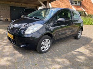 Toyota Yaris 1.0 VVTi nieuwe koppeling en apk