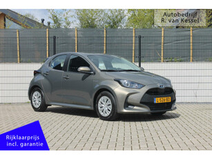 Toyota Yaris 1.5 Hybrid Active I Parkeersensor V+A I NL-auto