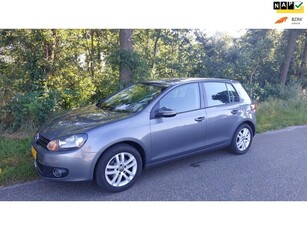 Volkswagen Golf 1.2 TSI Highline BlueMotion AUTOMAAT