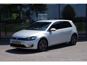 Volkswagen Golf 1.4 TSI GTE 204 PK Connected Series, Cruise