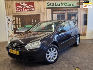 Volkswagen Golf 1.6 FSI Turijn/AIRCO/CRUISE/N.A.P/