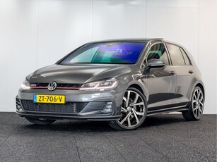 Volkswagen Golf 2.0 TSI GTI Performance Virtual cockpit