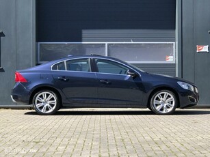 Volvo S60 2.4 D5 AWD Summum Four-C Nav Camera AdapCC Uniek!