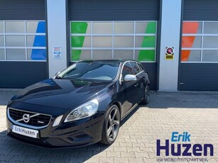 Volvo V 60 1.6 T3 R-DESIGN